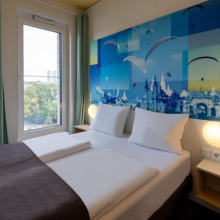 B&B Hotel Fulda-City ภายนอก รูปภาพ